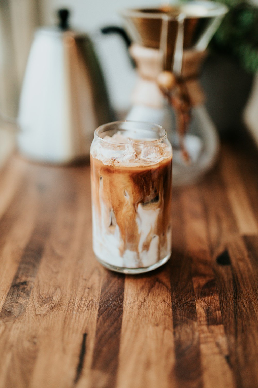 Barista pouring latte art